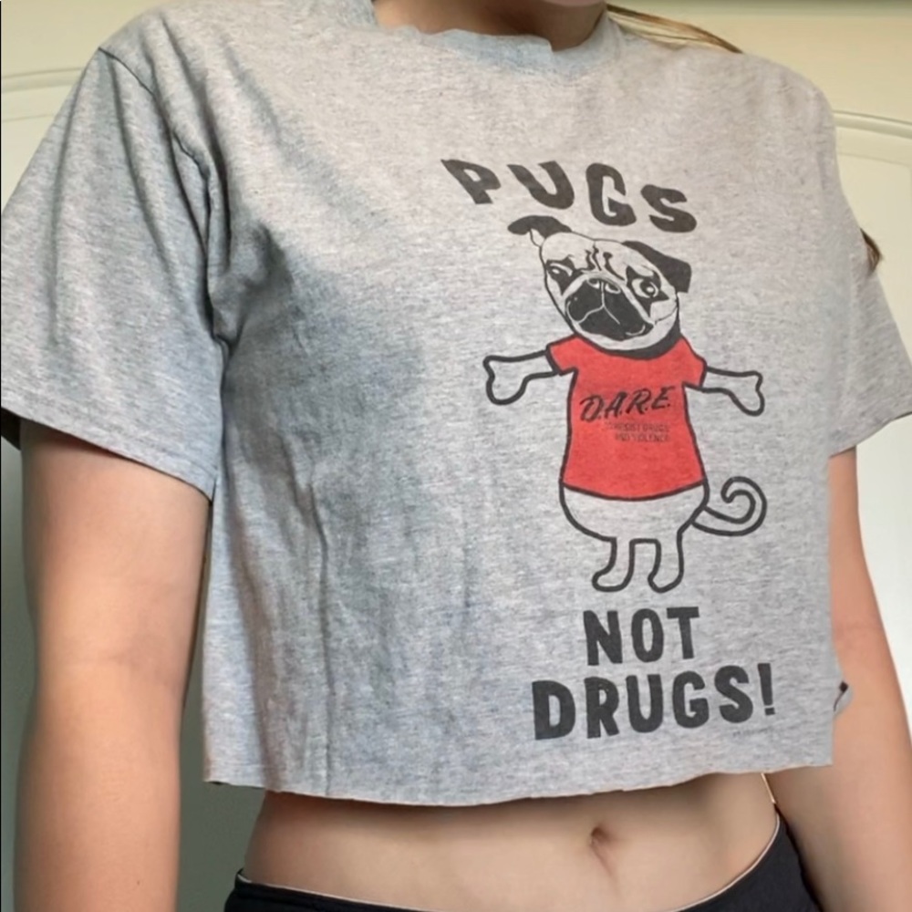 Offers Welcome: Grey Cropped DARE Shirt Medium